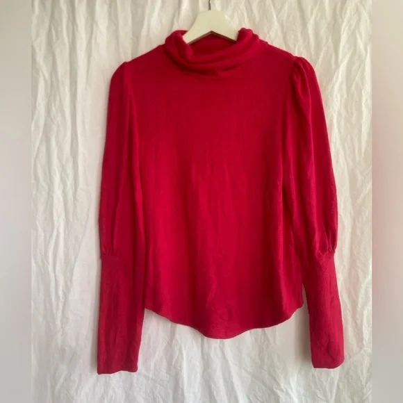 Anthropologie Puff Sleeved Cozy Turtleneck Top in Hot Pink
Size Small - Picture 3 of 13